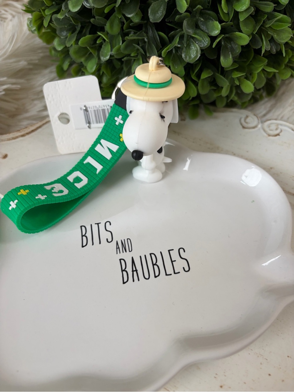 Snoopy Hat Keychain with Green Strap - Picture 3 of 5